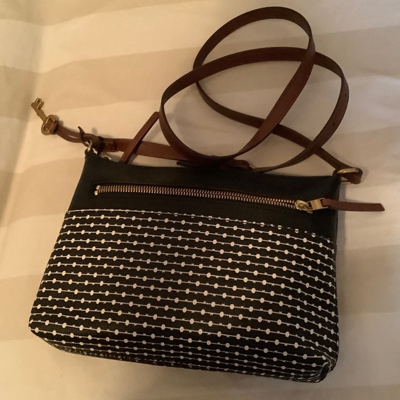 Fossil Crossbody Bag - Picture 2 of 3